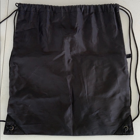 ⭐️3/$20⭐️ Universal Studios black cinch pack - Picture 4 of 4